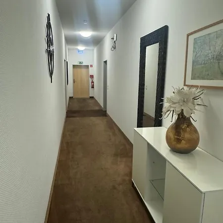 Nimweger Tor Отель Краненбург