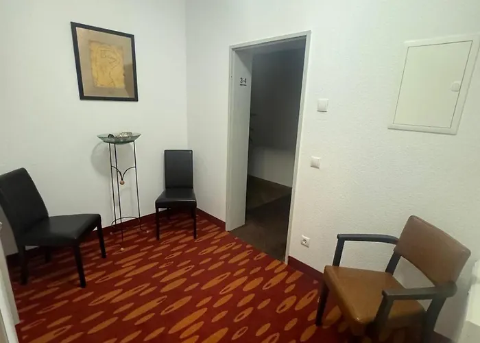 Отель Nimweger Tor *